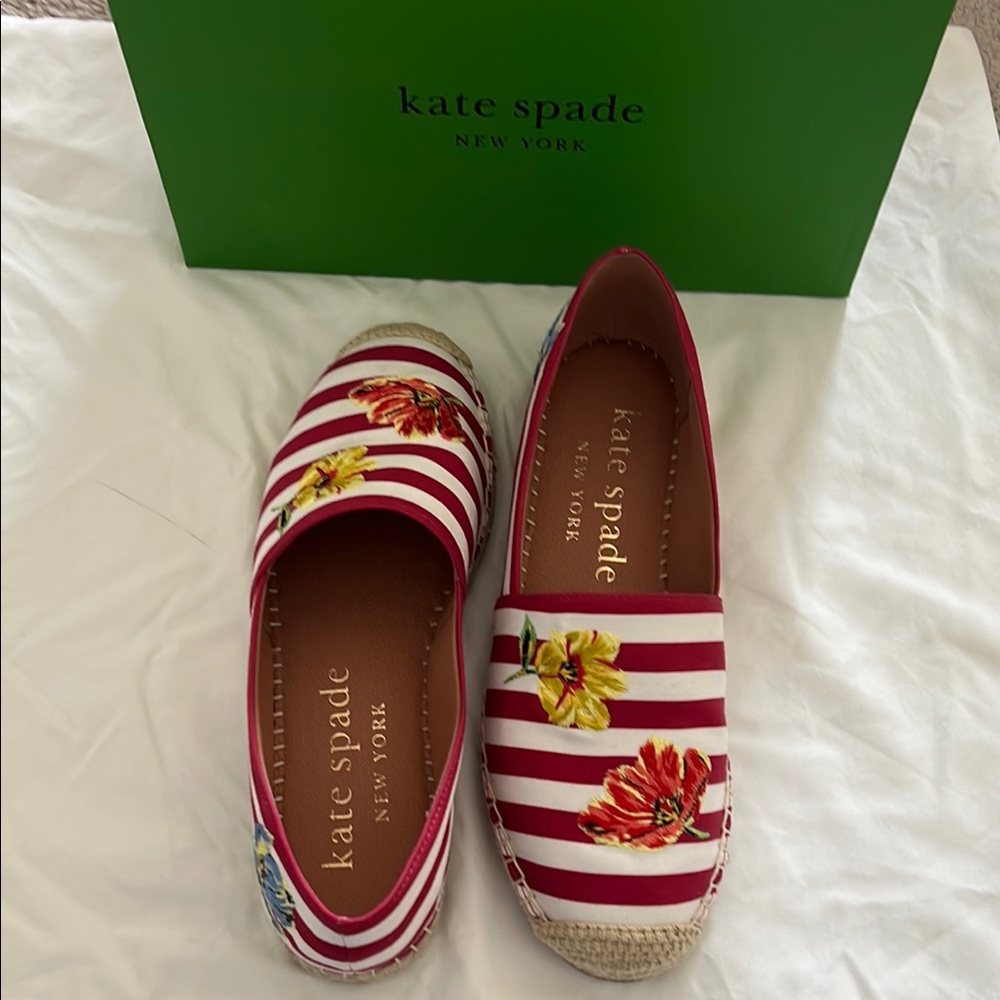 Kate Spade Red and White Floral Espadrilles - Picture 4 of 5